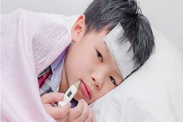 triệu chứng sốt siêu vi ở trẻ em 