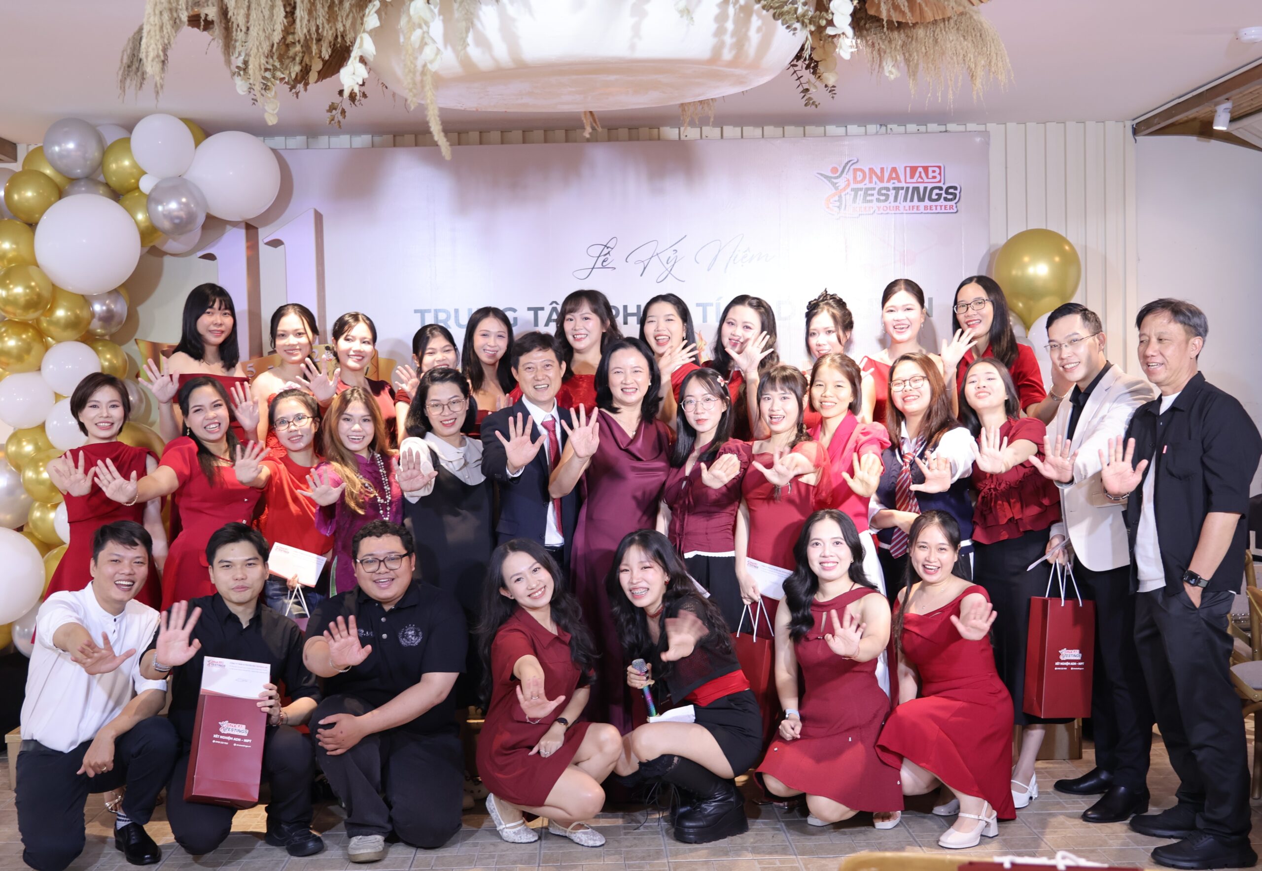 11 NĂM THẮP LỬA – ĐAM MÊ: HÀNH TRÌNH TỬ TẾ VÀ KHÁT VỌNG NÂNG TẦM Y HỌC DI TRUYỀN VIỆT
